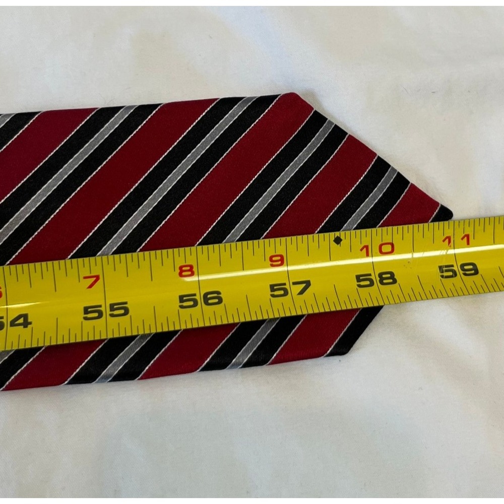 Stafford Mens Necktie Red Black Silver Striped 100%‎ Silk Tie - Picture 6 of 6